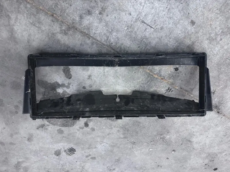 Écope radiateur Porsche Cayman GT4 RS 982121291C