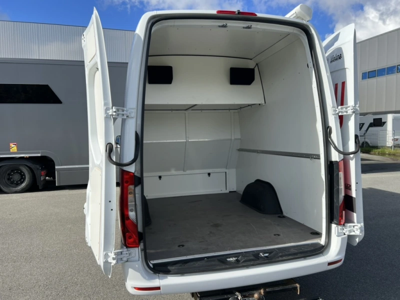 Mercedes-Benz Sprinter Team Bus