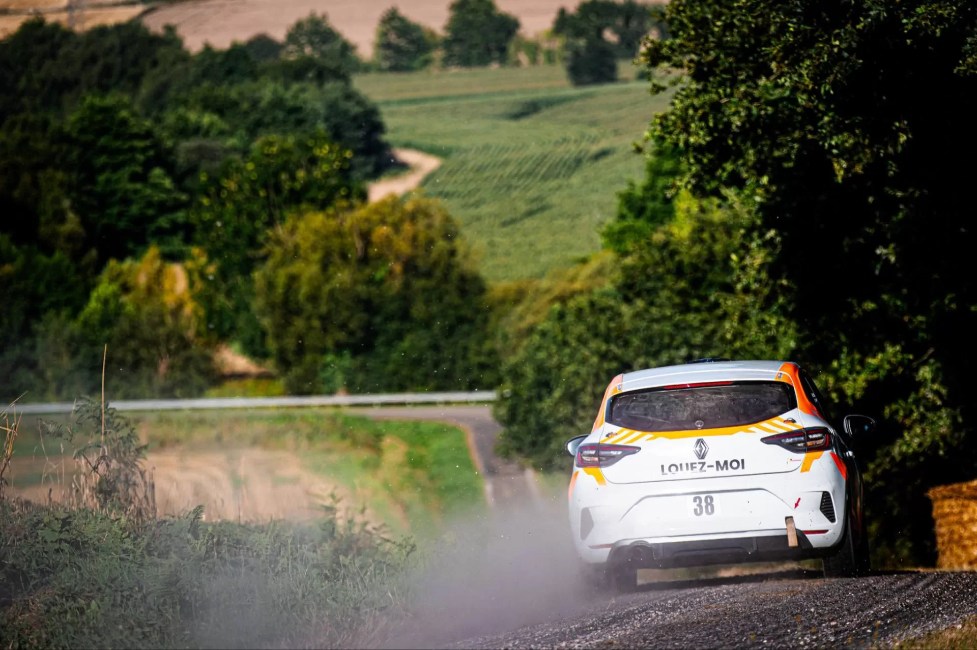 Clio Rally 5 rental – photo 2