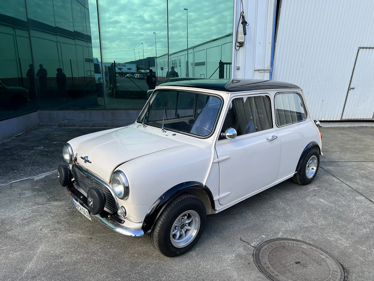 AUSTIN MINI – photo 1