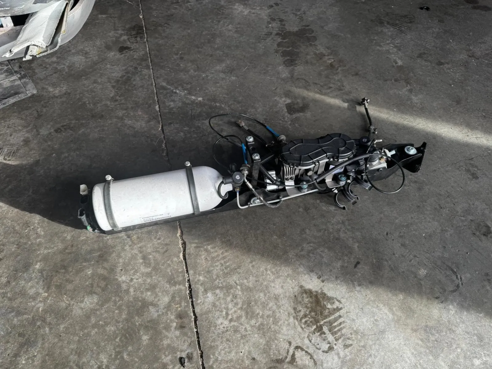 Front lift pump/compressor Porsche 997.2 GT3 – photo 1