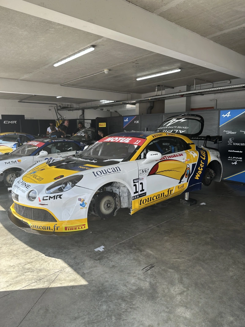 Alpine gt4 signatech