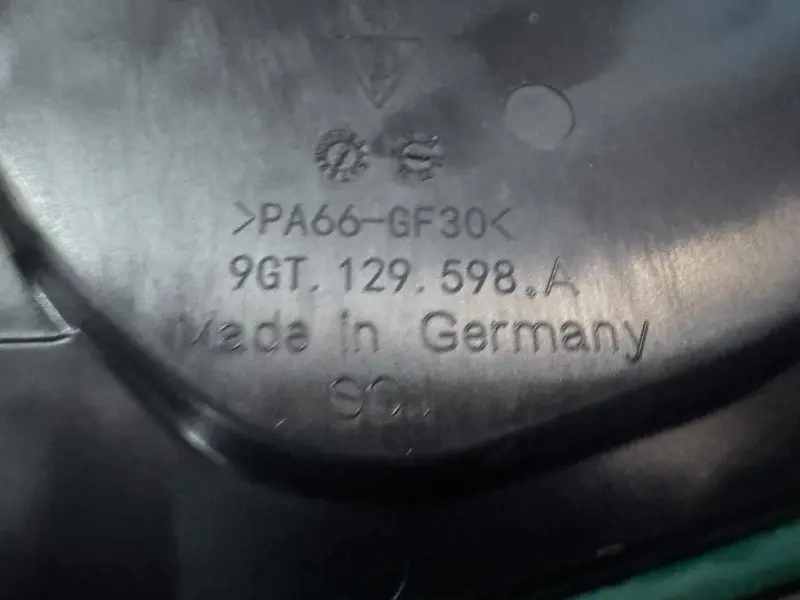 Cache intérieur droit d’admission Porsche Cayman GT4 RS - 9GT129598