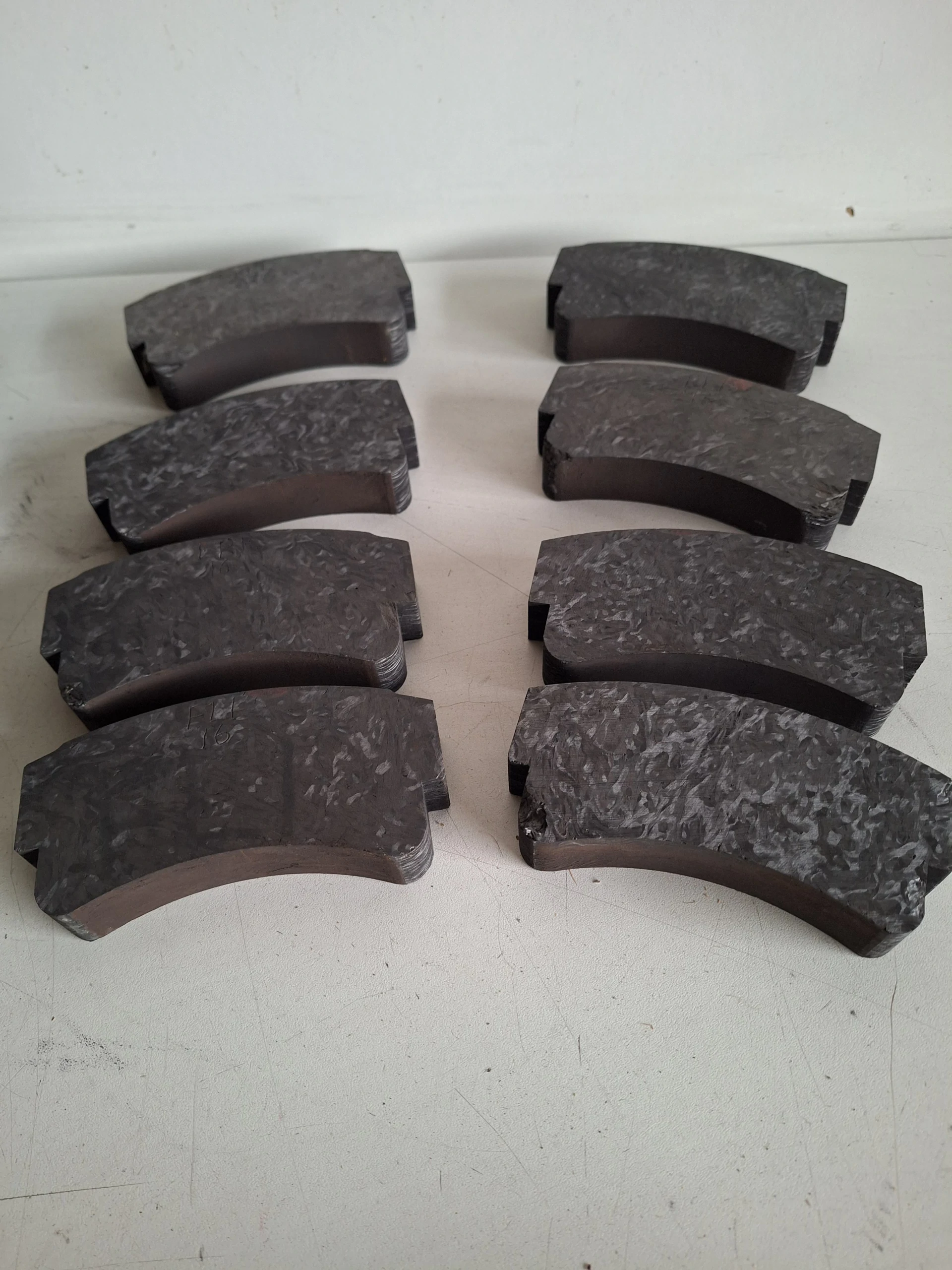 4x carbon discs + 8x carbon brake pads