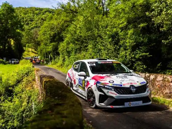 Clio Rally5 RC5 Full EVO for hire – photo 3
