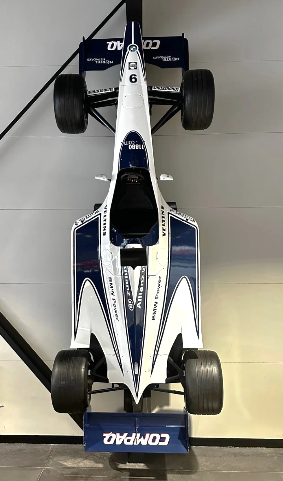 Genuine Formula 1 - F1 Williams FW 21 - Full Carbon - Show Car