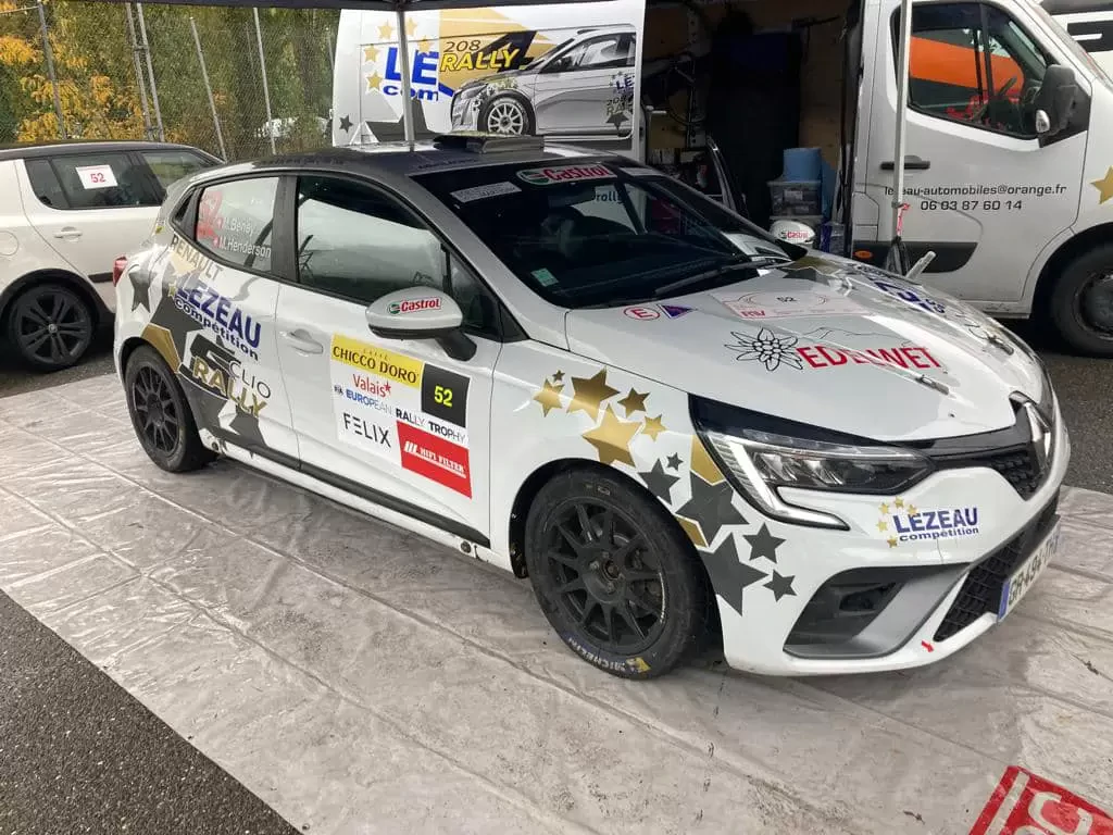 LEZEAU Compétition loue Clio Rally5