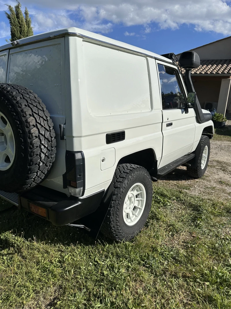 TOYOTA Land Cruiser KZJ 70