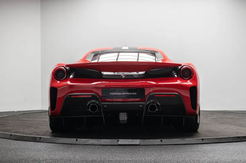 FERRARI 488 3.9 720 PISTA