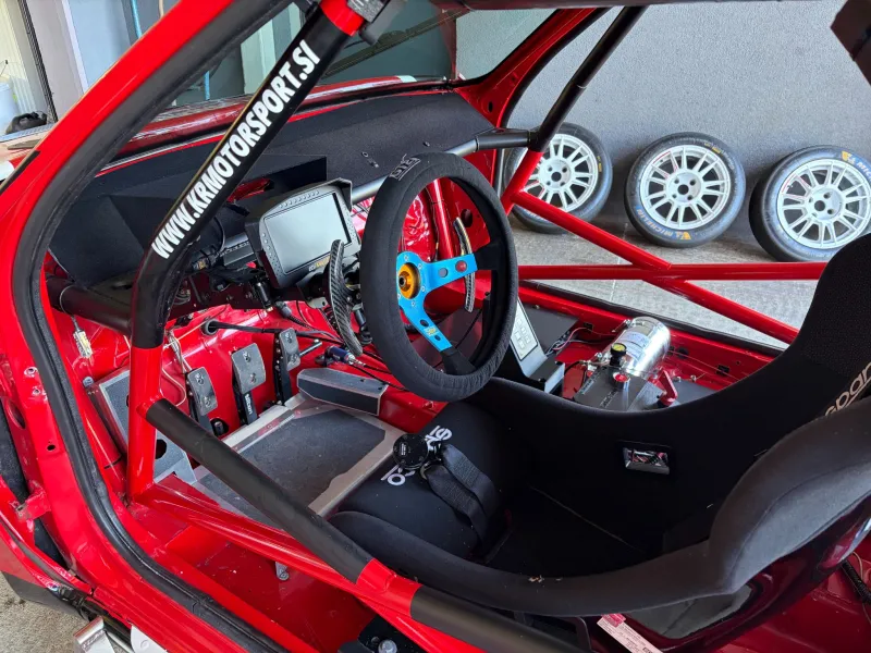 Citroën Saxo VTS : course de côte FIA