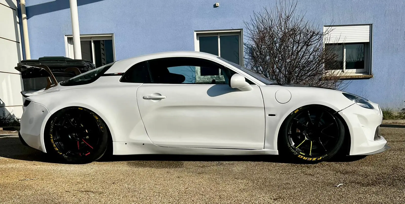 Alpine gt4 signatech – photo 2