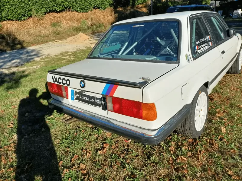 Bmw 325i groupe A et VHC