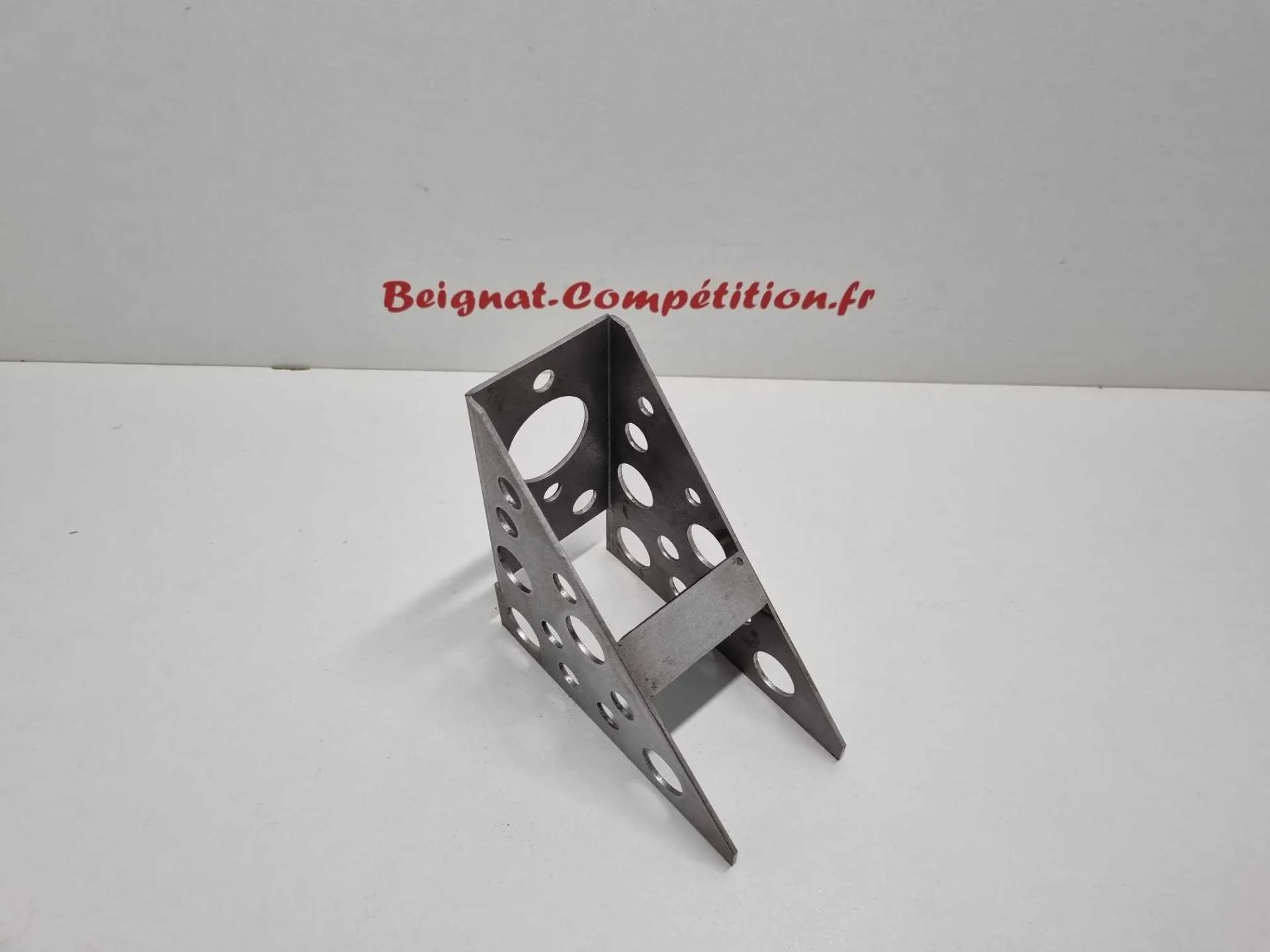 Peugeot 205 / 309 Group A handbrake bracket – photo 1