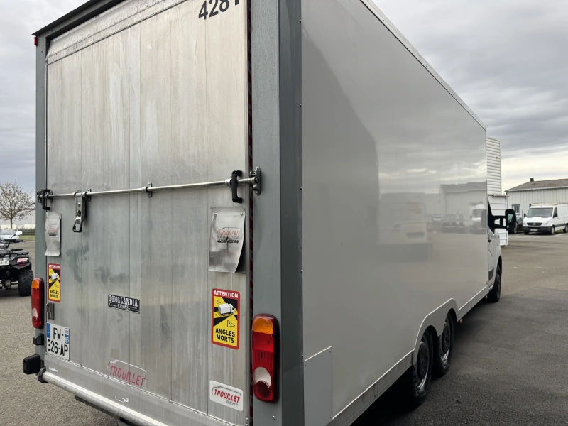 Master 3 2.3L DCI 165hp Low Floor with HAYON DHOLLANDIA
