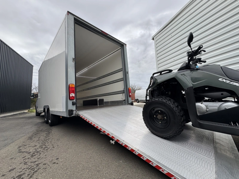 Master 3 2.3L DCI 165hp Low Floor with HAYON DHOLLANDIA
