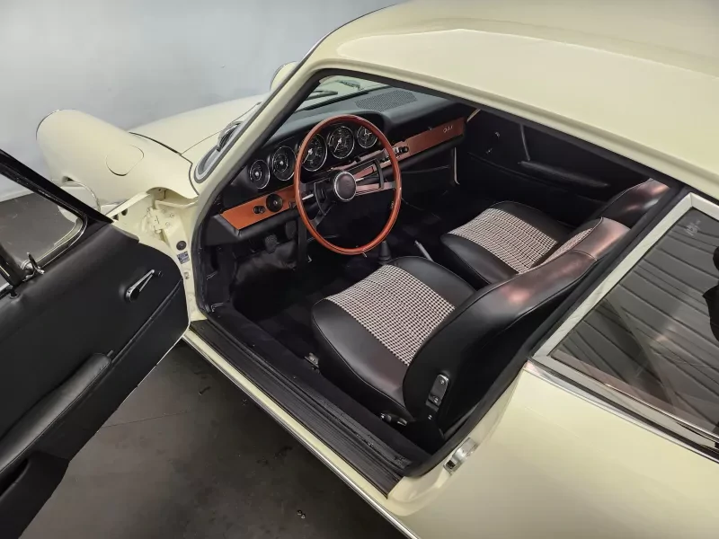 Porsche 911 type 901 SWB