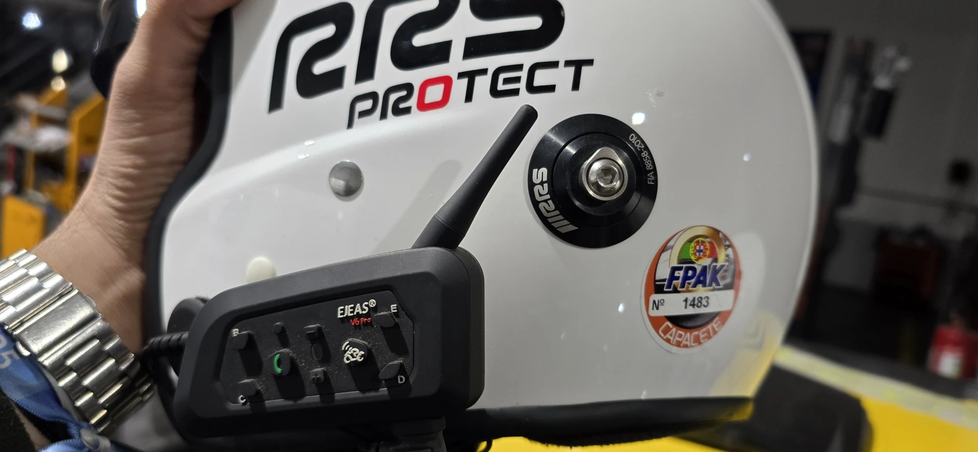 Paire de casques FIA – photo 2