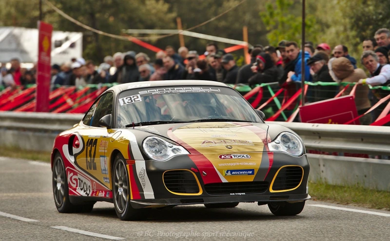 Porsche 911 996 bi turbo GT2 FFSA