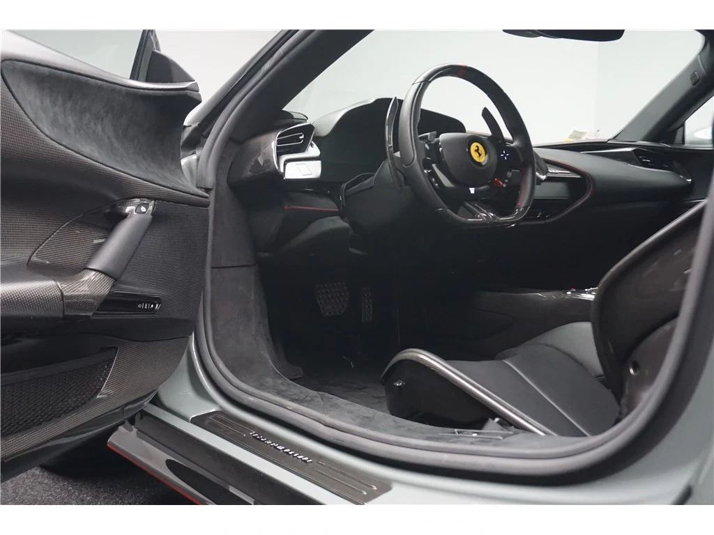 FERRARI SF90 STRADALE 4.0 V8 780 CH PHEV