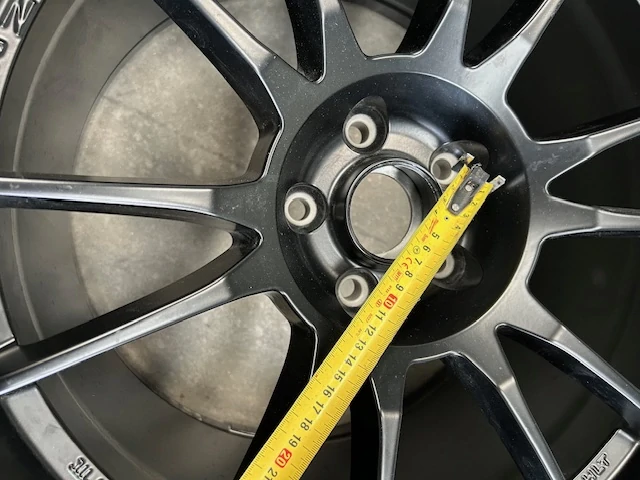 OZ RACING Ultraleggera 19' wheels