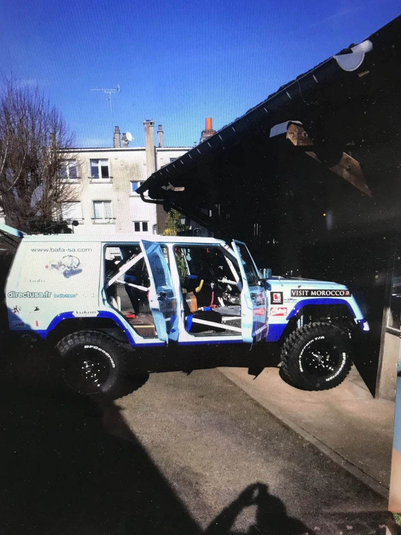 Jeep Cherokee prepared for endurance rally