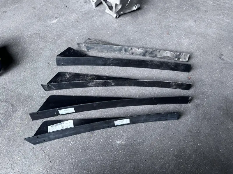Conduit d’air arrière extérieur droit Porsche 991 GT3 R