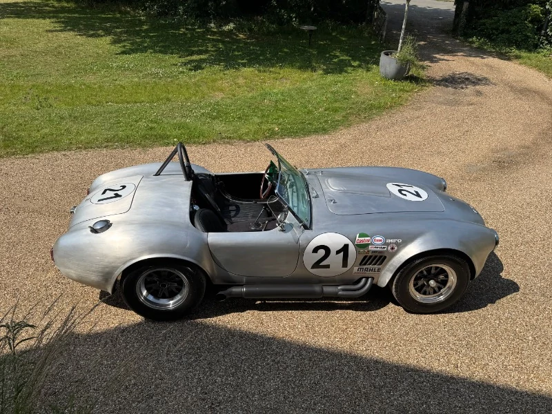 COBRA 427 SC par DB427