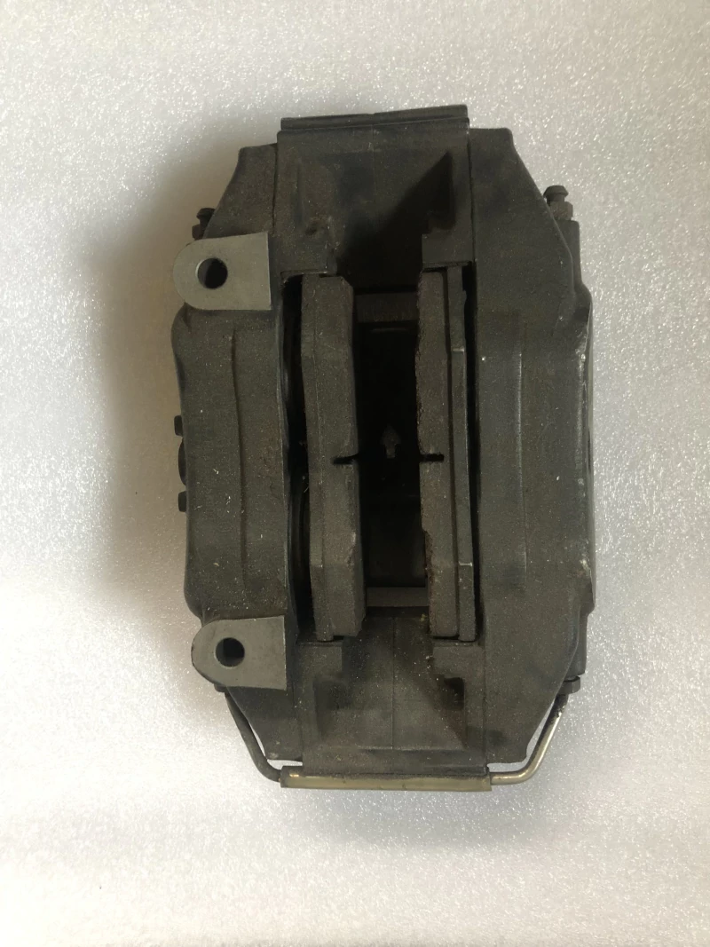 2 AP RACING 6600 BRAKE CALIPERS WITH PADS AND DISCS