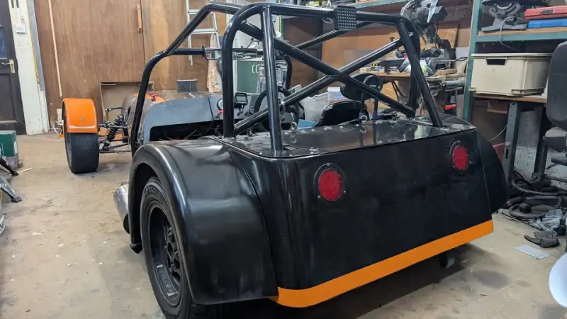 Voiture de course Locost