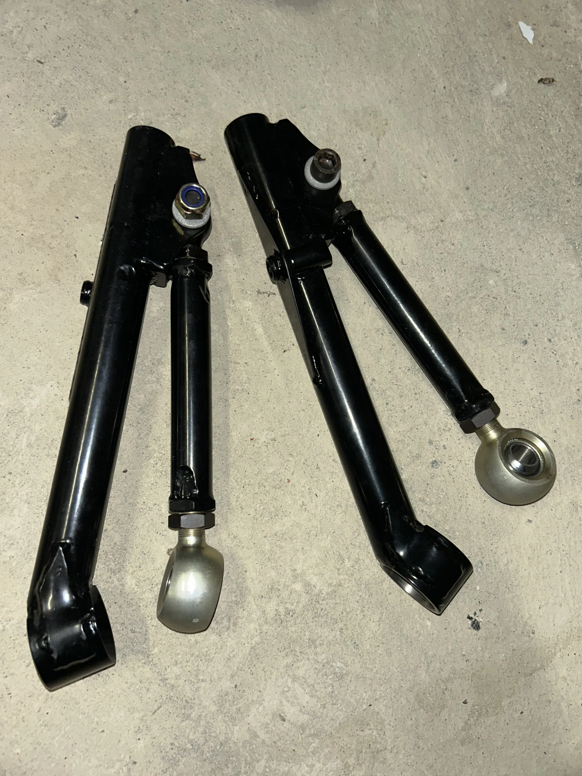 Clio F2/14 ball-jointed triangles
