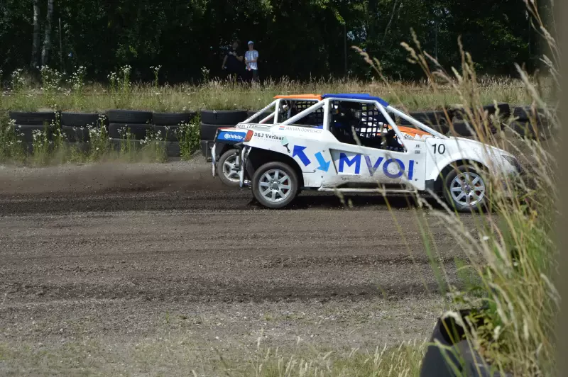 Sponsering to drive in rally x