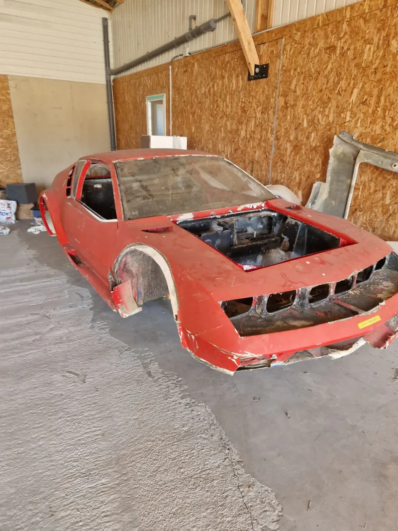 Lot caisse et chassis A310