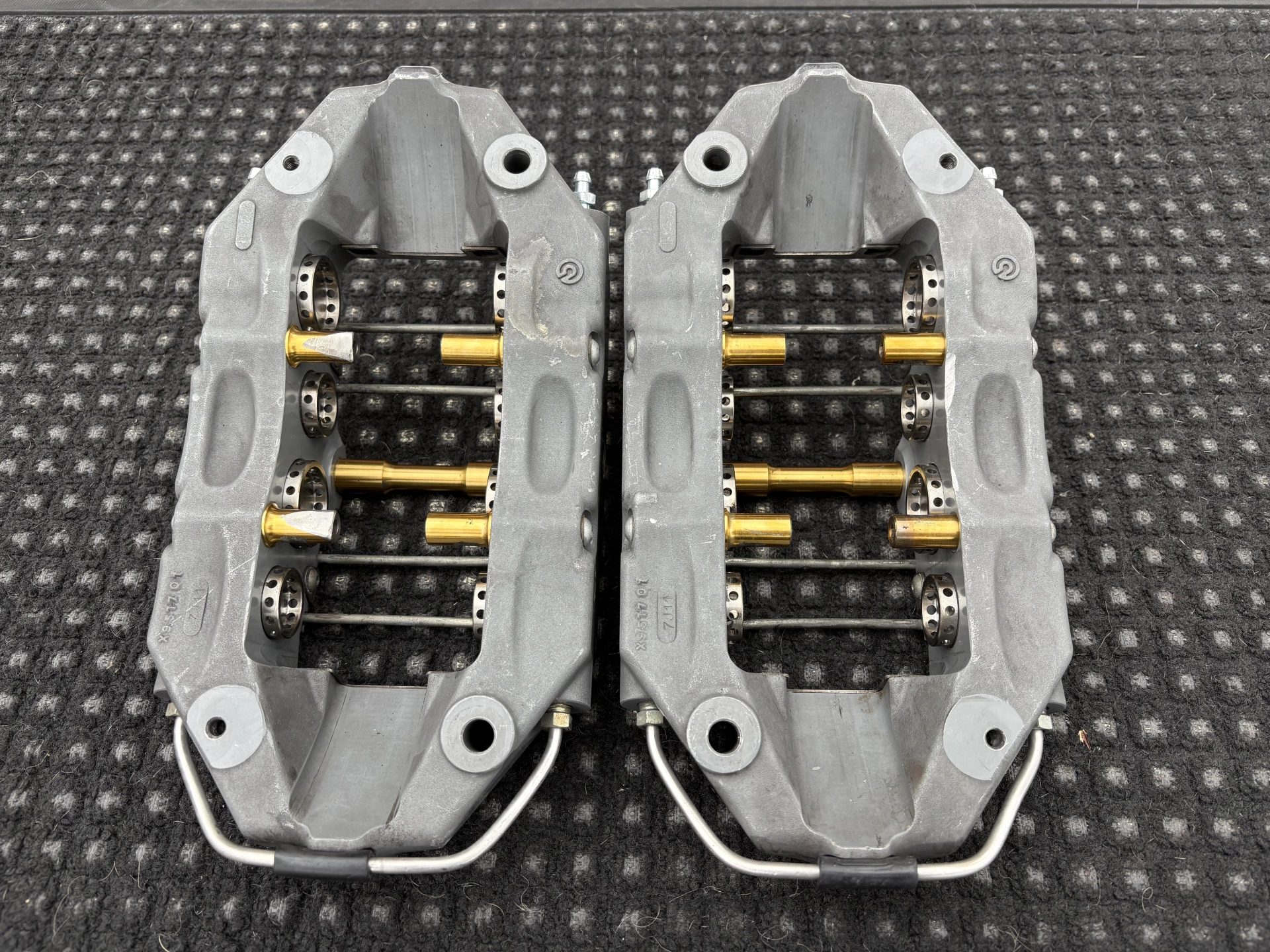 2 BREMBO 8-PISTON SINGLE BLOCK overhauled calipers – photo 3