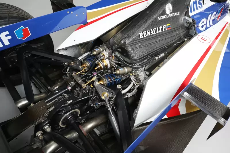 WILLIAMS FW18 - 3 RENAULT 3L V10