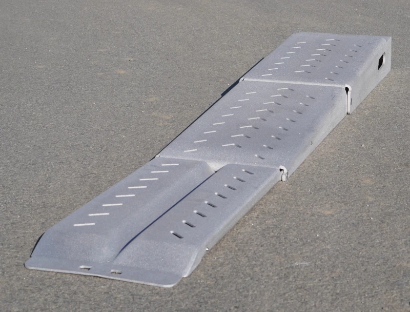 POWER Ramps, rampe de chargement pour voitures de sport profondes