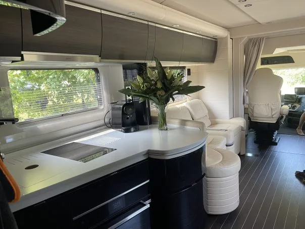 Luxury motorhome for hire – photo 4