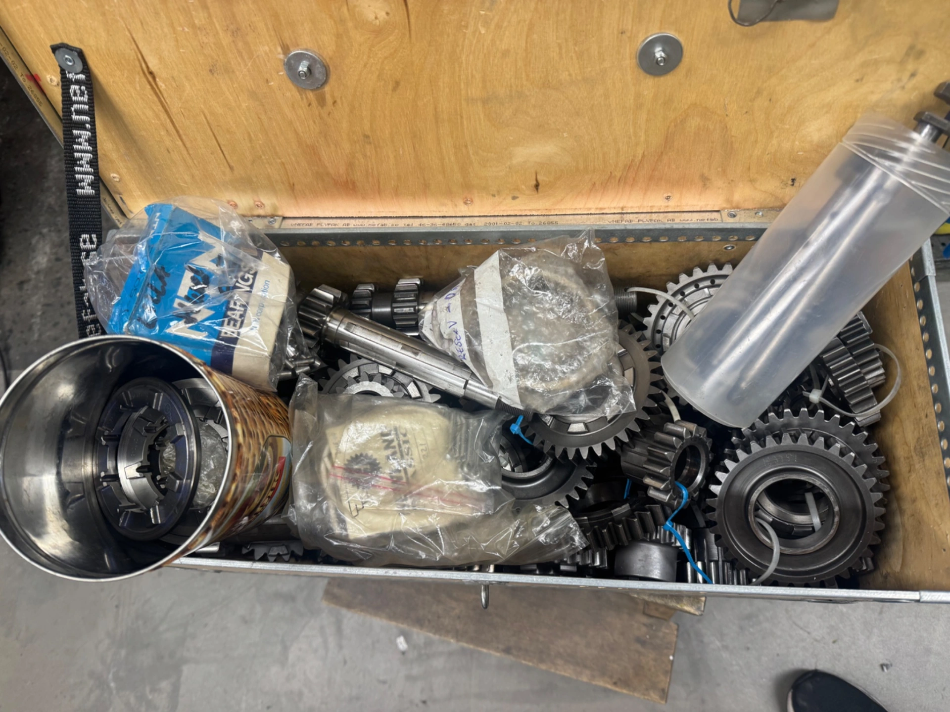 Hewland FT200 Gear Ratios and Spares – photo 1
