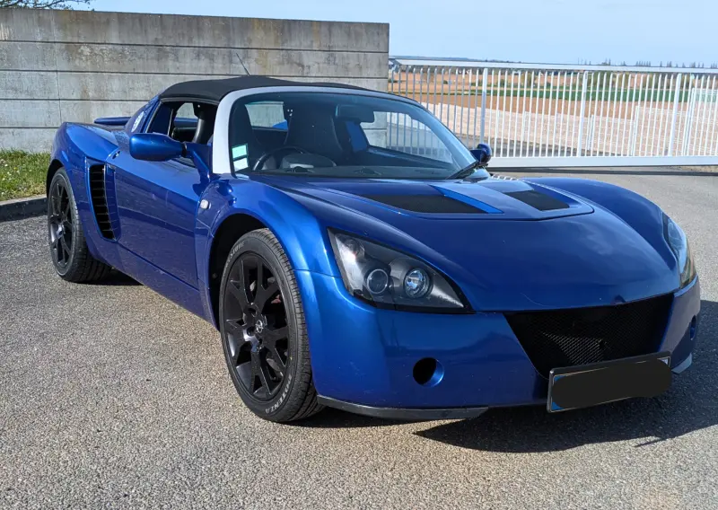 Opel Speedster 2L Turbo (Vauxhall VX220)
