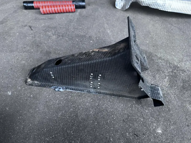 Porsche 991 GT3 R carbon headlight housing, right