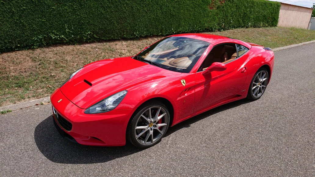 FERRARI California 460 cv 2010 - Carnet origine France