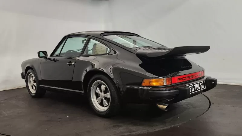 Porsche 911 3.2 Carrera