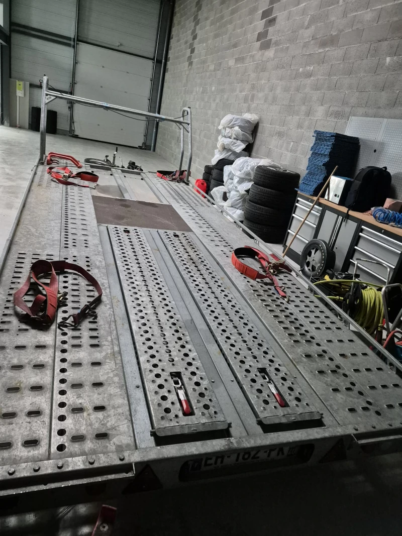 Brian James T6 trailer