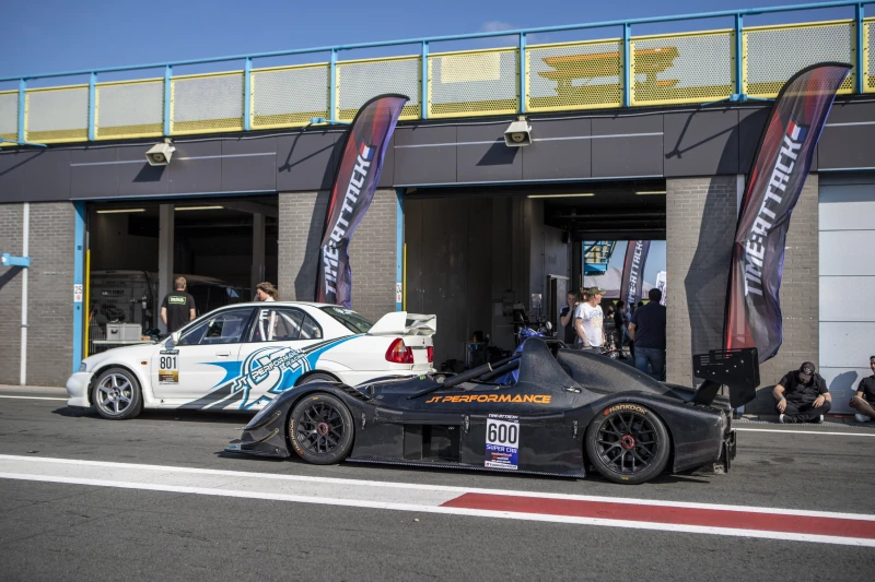 Radical SR3 RS - Full Carbon Body