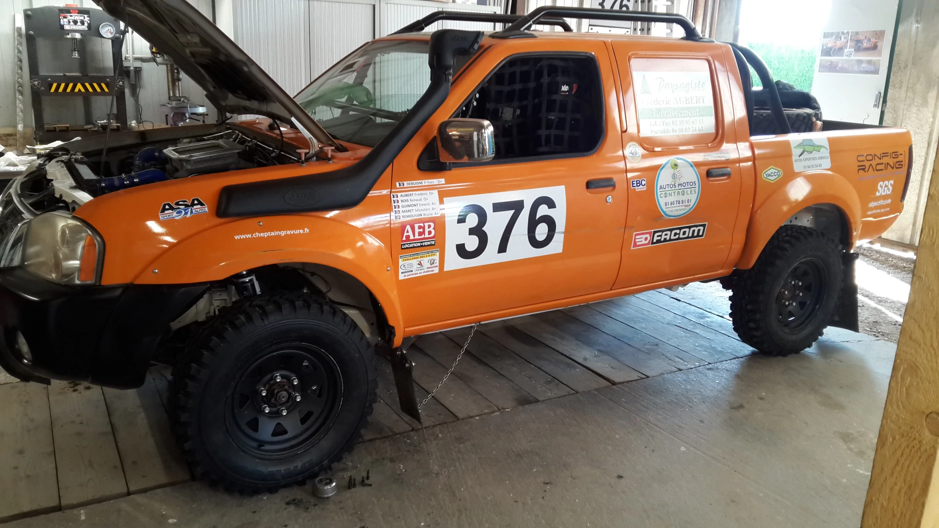 4X4 NISSAN NAVARA – photo 1