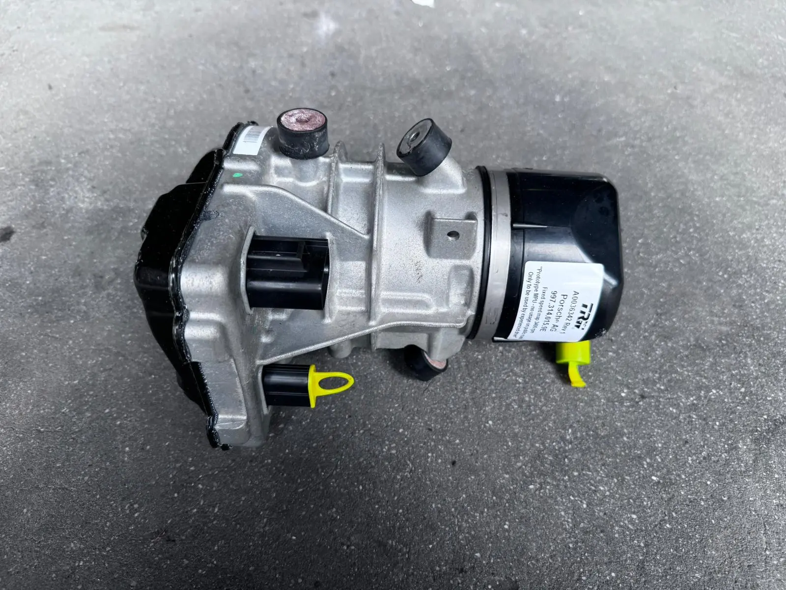 Power steering pump Porsche® 997 GT3 R - Ref. 9973140159 – photo 2