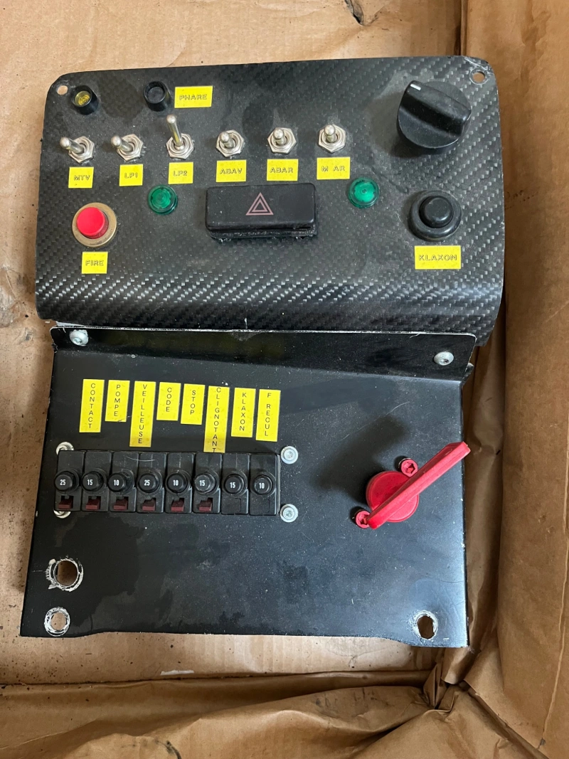 Tableau de bord + console centrale bmw compact e36 f2000