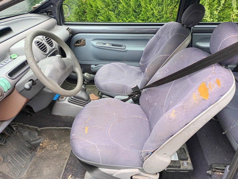 Twingo 1998 for parts or preparation