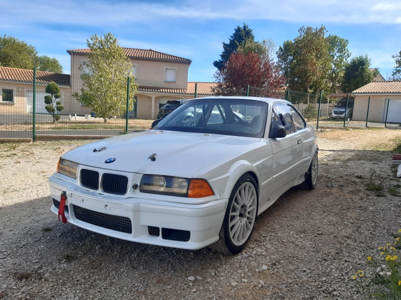 BMW E36 Coupé F2000 6-cylinder