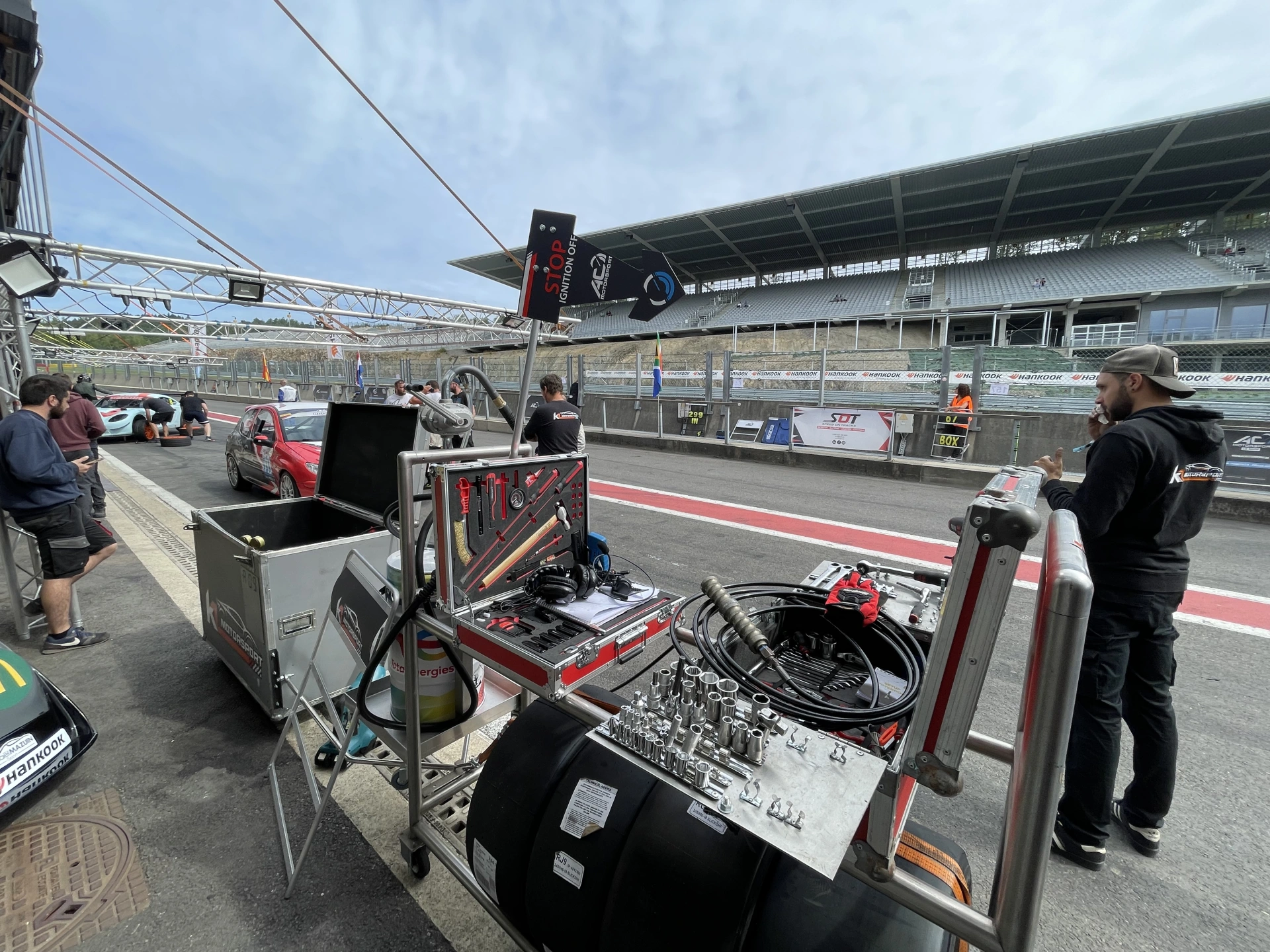 Race Transport, Track Day Support and Race Service at Spa-Francorchamps or other European circuits – photo 8