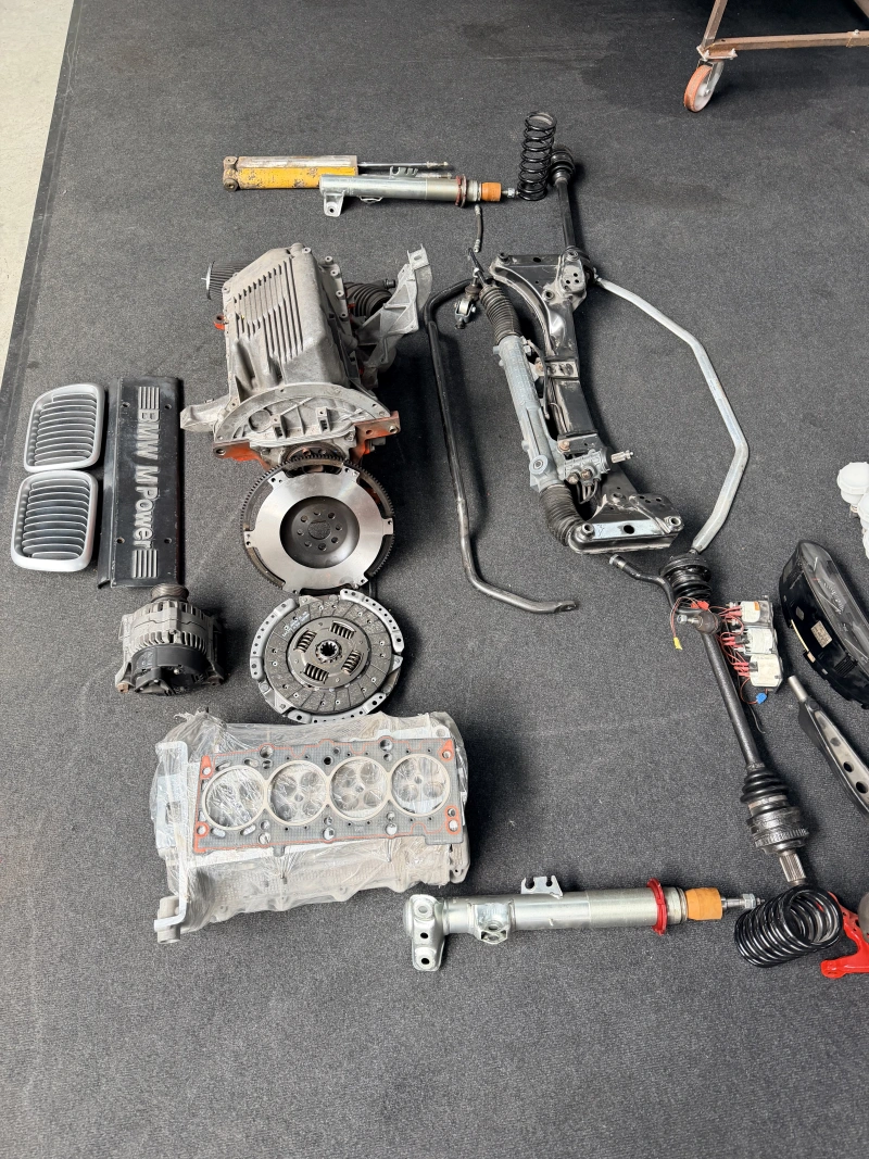 BMW 318 à terminer de monter… Échange possible